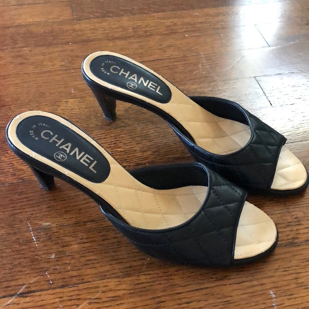 Black Chanel Women’s Shoes Size 38 1/2